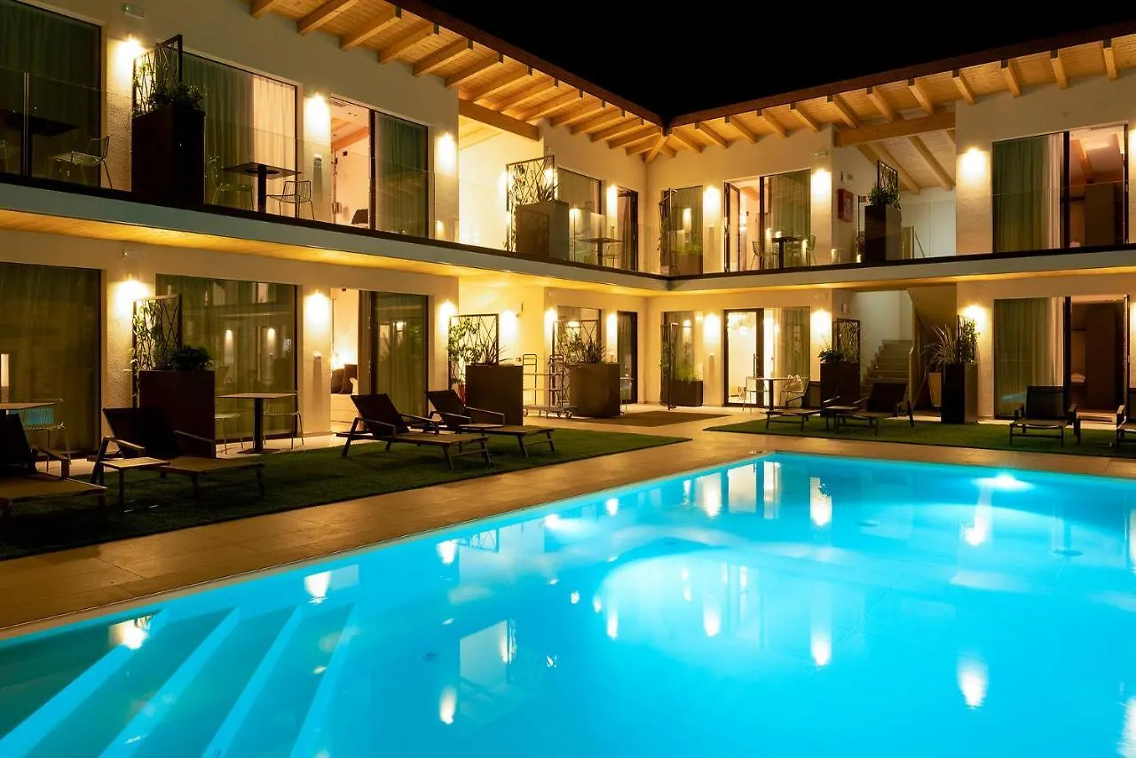 Hotel Relais Limonaia - Suites & Garden Spa Torri Del Benaco