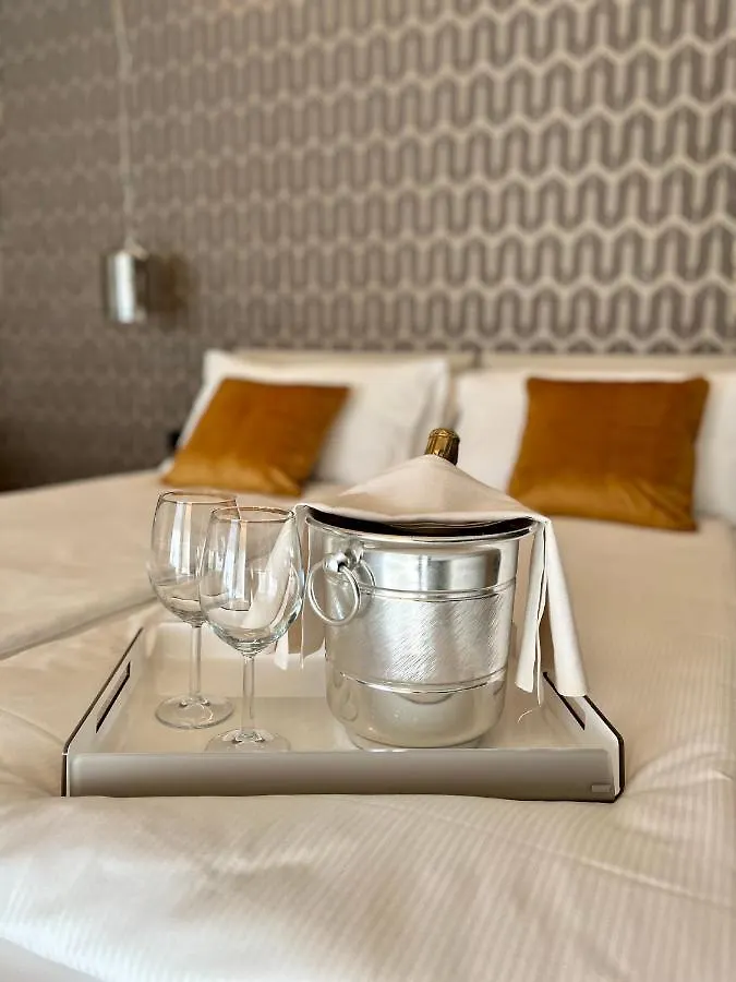 Relais Limonaia - Suites & Garden Spa Torri Del Benaco 3*,  Italy