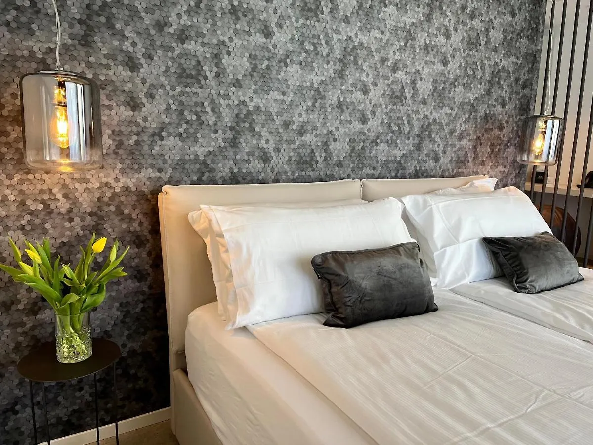 Relais Limonaia - Suites & Garden Spa Torri Del Benaco Hotel