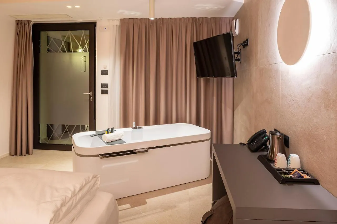 Relais Limonaia - Suites & Garden Spa Torri Del Benaco Italy