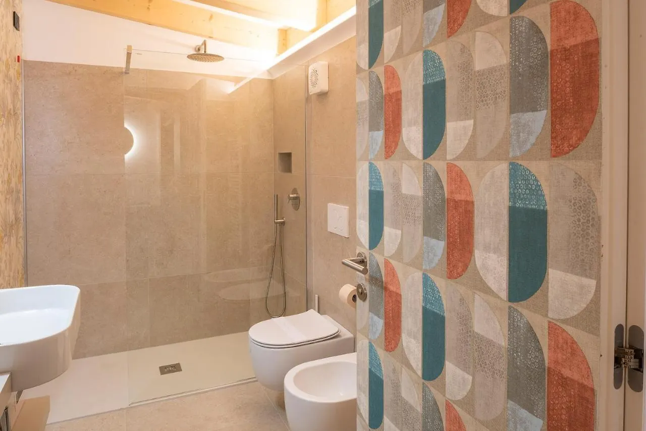 Relais Limonaia - Suites & Garden Spa Torri Del Benaco 3*,  Italy