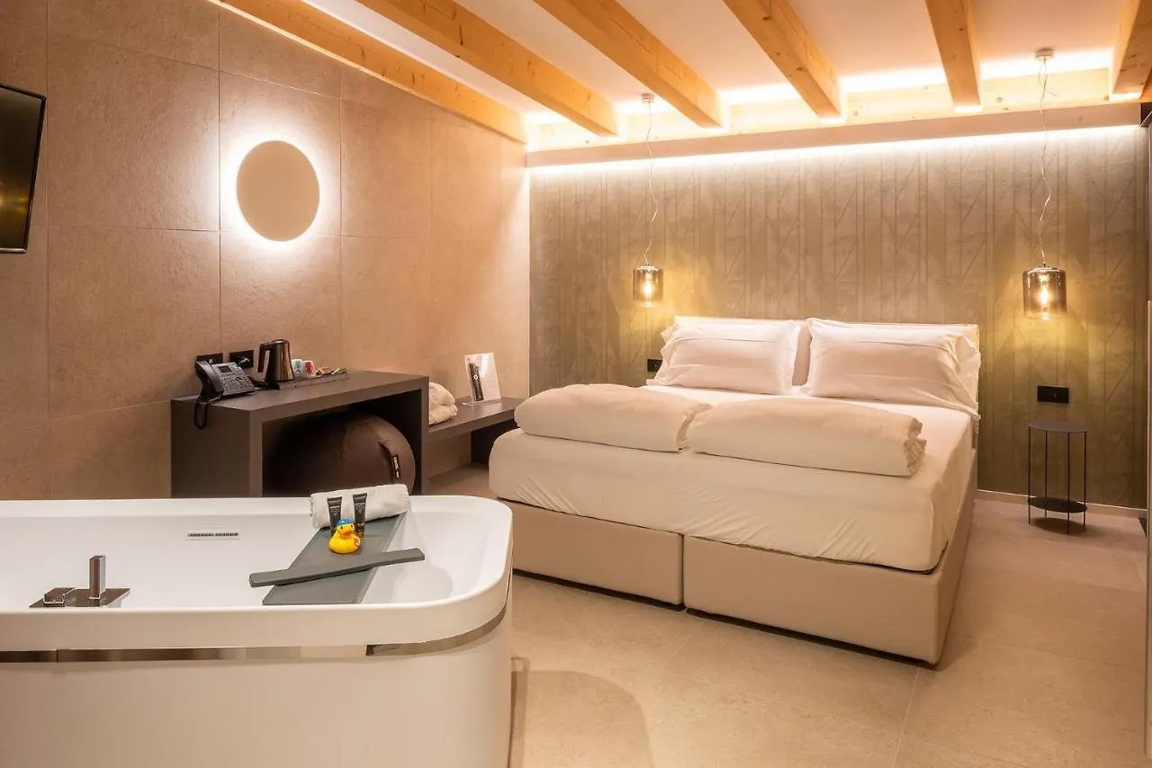 Hotel Relais Limonaia - Suites & Garden Spa Torri Del Benaco