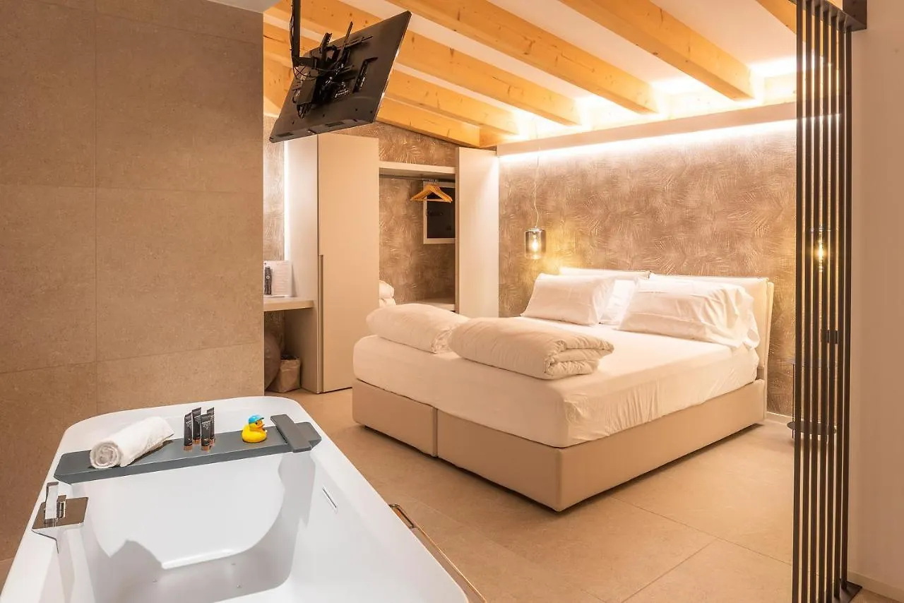 Relais Limonaia - Suites & Garden Spa Torri Del Benaco Hotel