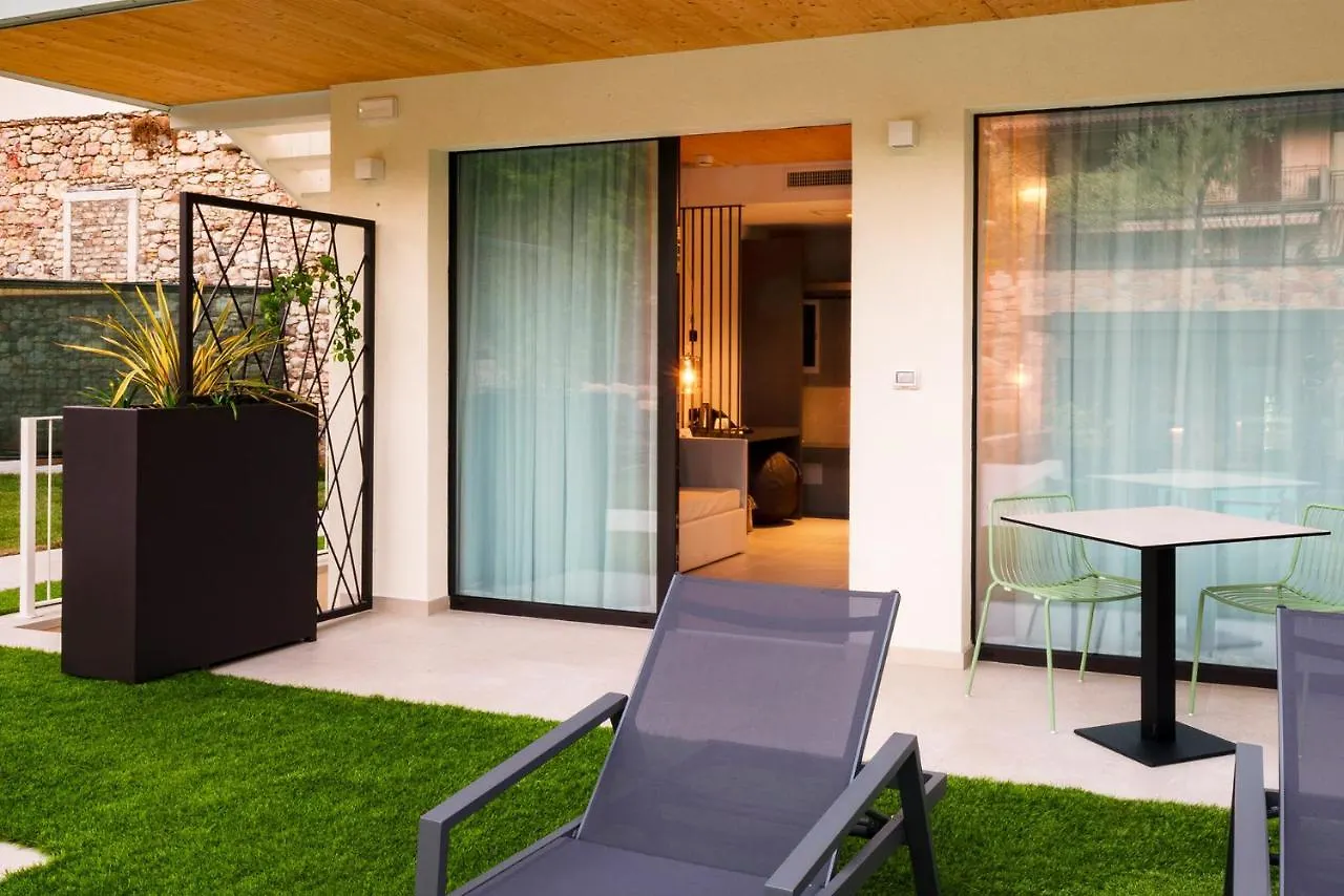 Relais Limonaia - Suites & Garden Spa Torri Del Benaco Hotel