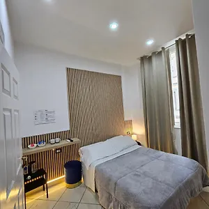 https://bb-napoli-centro.hotels-amalfi.com